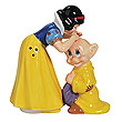 Snow White Kissing Dopey Salt and Pepper Shakers